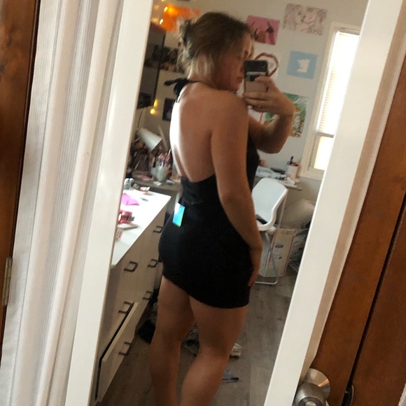 Missguided ribbed halter mini dress - Picture 7 of 7